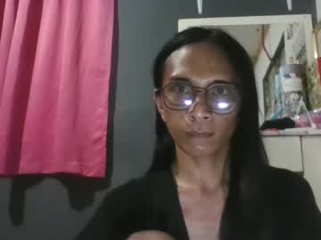 Cassypowerxxx • smoke • 0y • asia • public