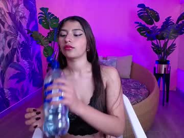 Cattlyn Fire • blowjob • 19y • IN UR HEART • public