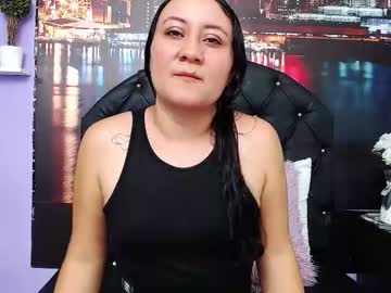 Chanelsmitt • latina • 27y • colombia • public