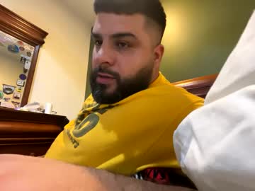 Chicago Latino69 • uncut • 35y • us • hidden