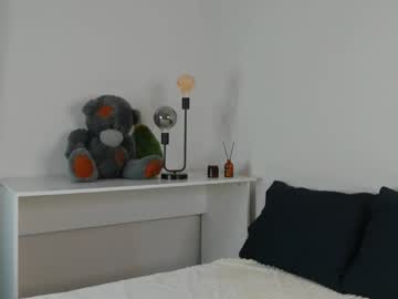 chillichi - Free Live Cam Model Online