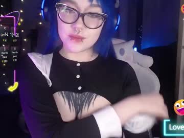 Chloe Crystall Killer • goth • 18y • here~ • public