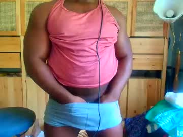 Chobo456 • muscular • 0y • Uusimaa, Finland • public