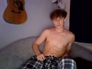 Chri I • collegeboy • 19y • Inside you • public