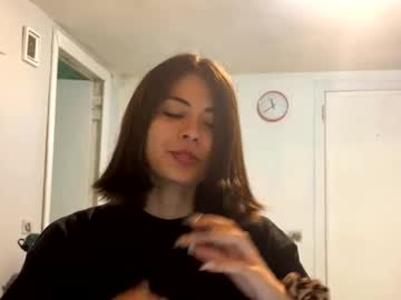 Christenetrueluck • 18 • 18y • talking on a second date :P • public