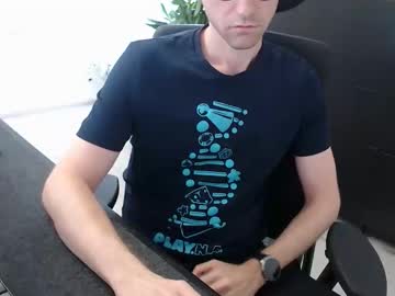 Christianblck • german • 26y • North Rhine-Westphalia, Germany • public