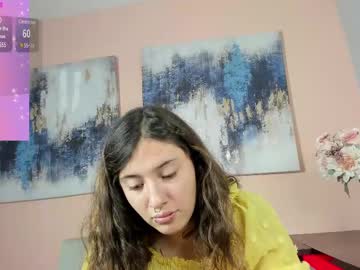 Chubby Vaniie  • interracial • 23y • Colombia • public