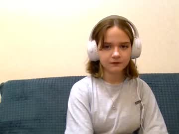 Clementinaaures • 18 • 18y • France • public