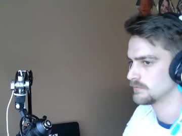 Clipsonog • young • 0y • Belgium Baby • public