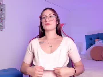 Clover Tter  • feet • 19y • Colombia • public