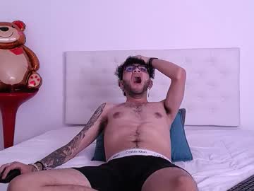 Cock Fox • skinny • 22y • Your heart ?? • public