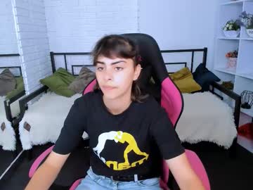 Cocoa_sins • feet19y • Europe • public