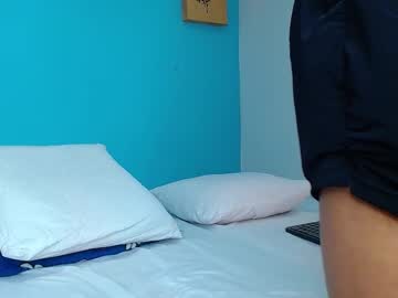 Connor Garrett • feet • 0y • Medellin - Colombia • public