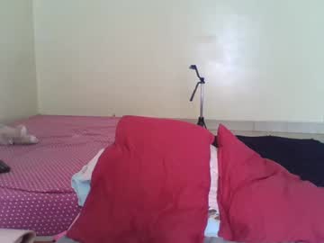 Cookiejah • happy • 23y • In Your Bed • public