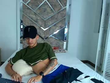 Criissalazar • straight • 23y • Colombia • public