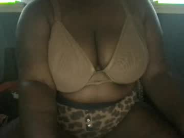 Cumthruqueen • ebony • North Carolina, United States • public