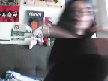 Live cam performer curlybutterfly (mature,  bigass,  hairy,  milf) – profile photo, streaming now