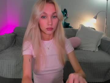 Cuteler • tits • 25y • poland • public