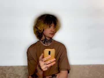 Live cam boy Daaamnmeow – Hot Male Cams