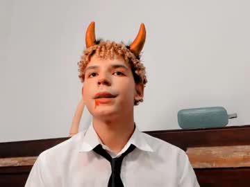 Live cam boy Daark_eros, 20 yrs – Hot Male Cams