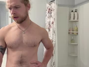 Daddydaydrinkz • cute • 31y • Nashville,TN • public