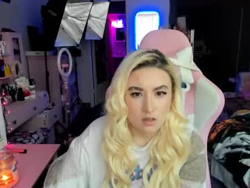 Daddyslil6irl • nonude • 27y • Wisconsin, United States • public