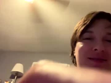 Daddyslittledefect666 • whip • 37y • USA • public