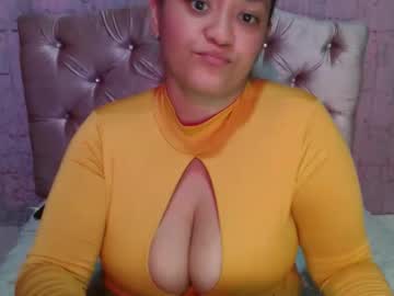 Dahianconty • bigtits • 24y • Colombia • public