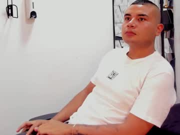 Live cam boy Damianblaze_, 24 yrs – Hot Male Cams