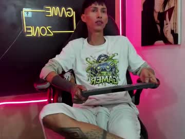 Live cam boy Daniel_deluc77, 23 yrs – Hot Male Cams