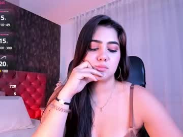 Dannastaar • bigboobs • 22y • colombia • public