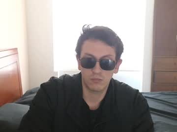 Danruiz33 • smoke • 27y • USA • public