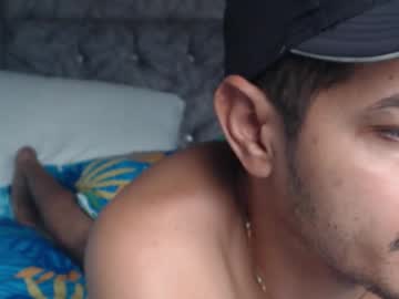 Dante Zue • feet • 33y • Colombia • public