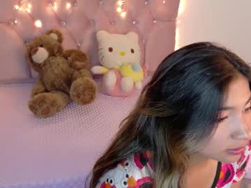 Daphne Little • skinny • 0y • Bogota D.C., Colombia • public