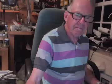 David89853 • lovense • 74y • London, City of, United Kingdom • public