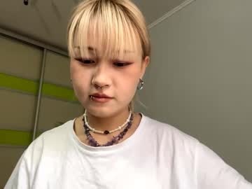 Live cam boy Debbisomogye, 19 yrs – Hot Male Cams