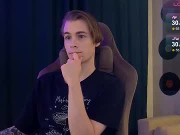 Live cam boy Debugmee, 25 yrs – Hot Male Cams