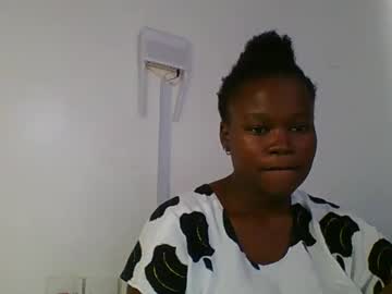 Delicious002 • milkyboobs • 23y • Kenya • public