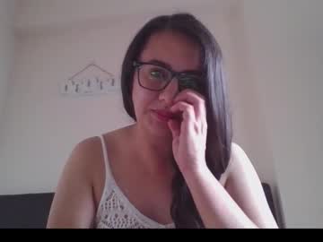 Live Milf Della_helena, 31 yrs – Hot Milf Cams