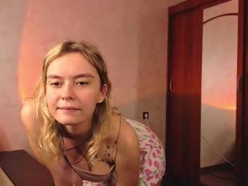 Demonacast • young • 19y • DreamWorld • public