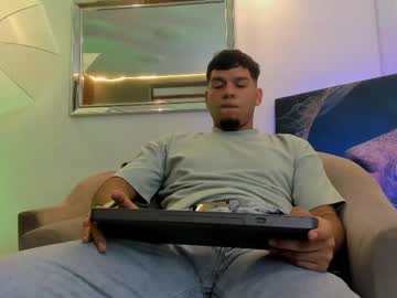 Live cam boy Derek_simeon, 21 yrs – Hot Male Cams