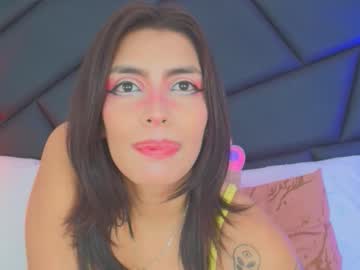 Deuxgold • bigboobs • 27y • Nowhere • public