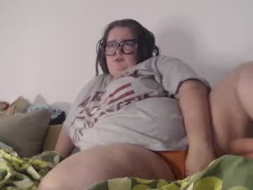 Devilschick • bbw • 25y • Antarctica • public