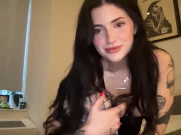 Devingodsin • bigboobs • 24y • United States • public