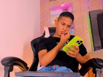 Live cam boy Dilam_alfonzo, 20 yrs – Hot Gay Cams