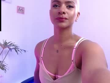 Dinalarsonxxx • latina • 34y • Medellin ?? • public