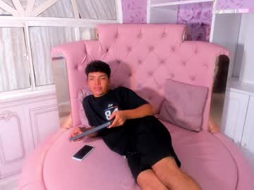 Live cam boy Dirtymike69_, 18 yrs – Hot Gay Cams