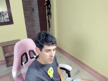 Live cam boy Djtrejo_, 18 yrs – Hot Male Cams