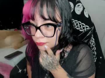 Driana Ate • bigass • 20y • Colombia • public