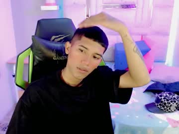 Live cam boy Ds_3, 19 yrs – Hot Male Cams